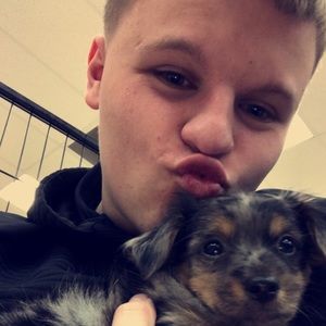 Meet your Posher, Damien